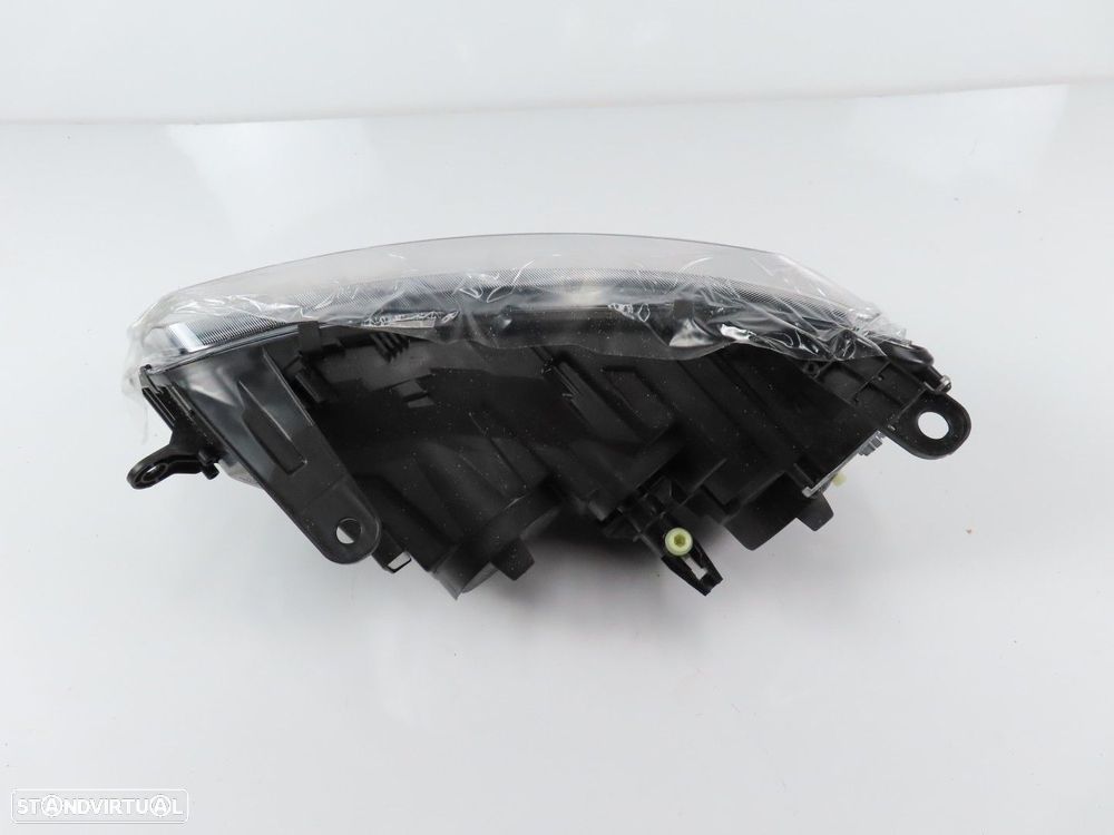 Farol normal Direito Novo/ Original DACIA DUSTER (HM_) 260101133R - 3