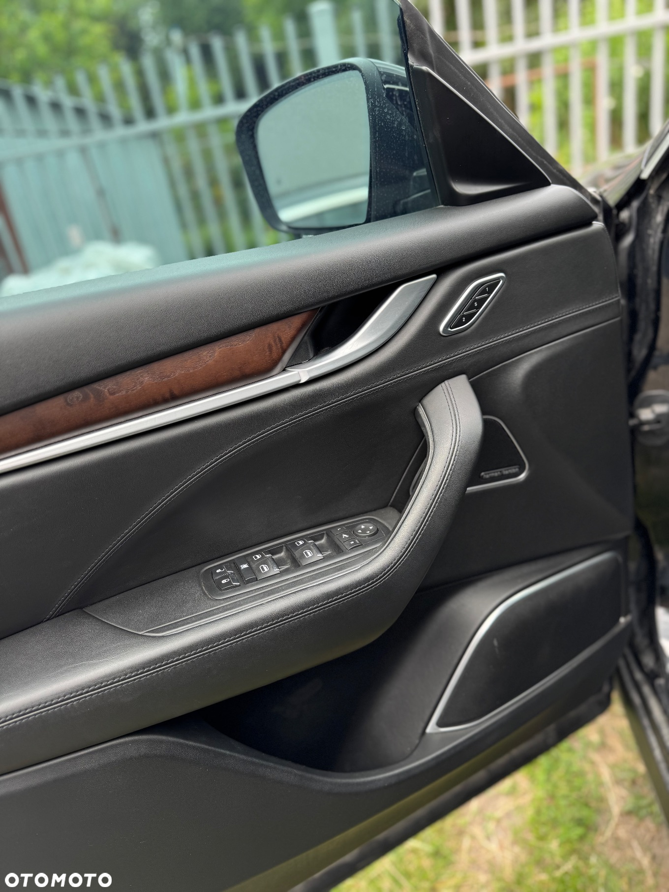 Maserati Levante Q4 Executive - 32