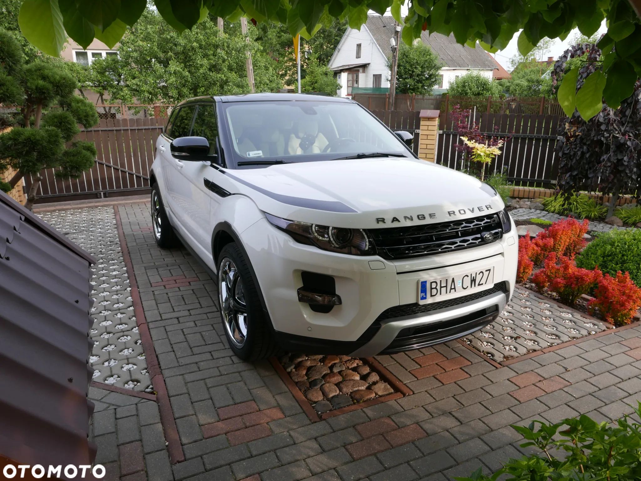 Land Rover Range Rover Evoque - 1