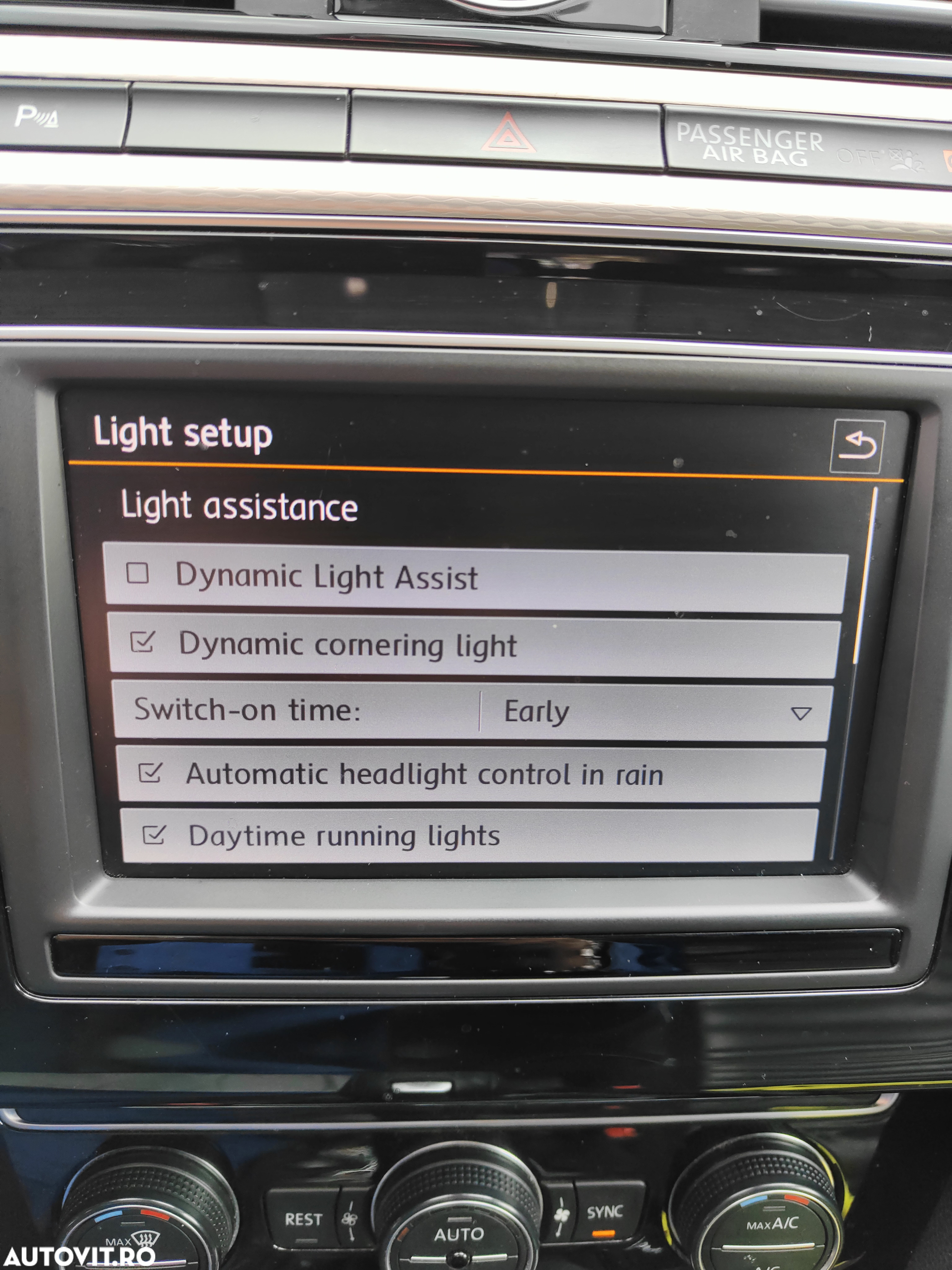 Volkswagen Passat Variant 2.0 TDI DSG Comfortline - 19