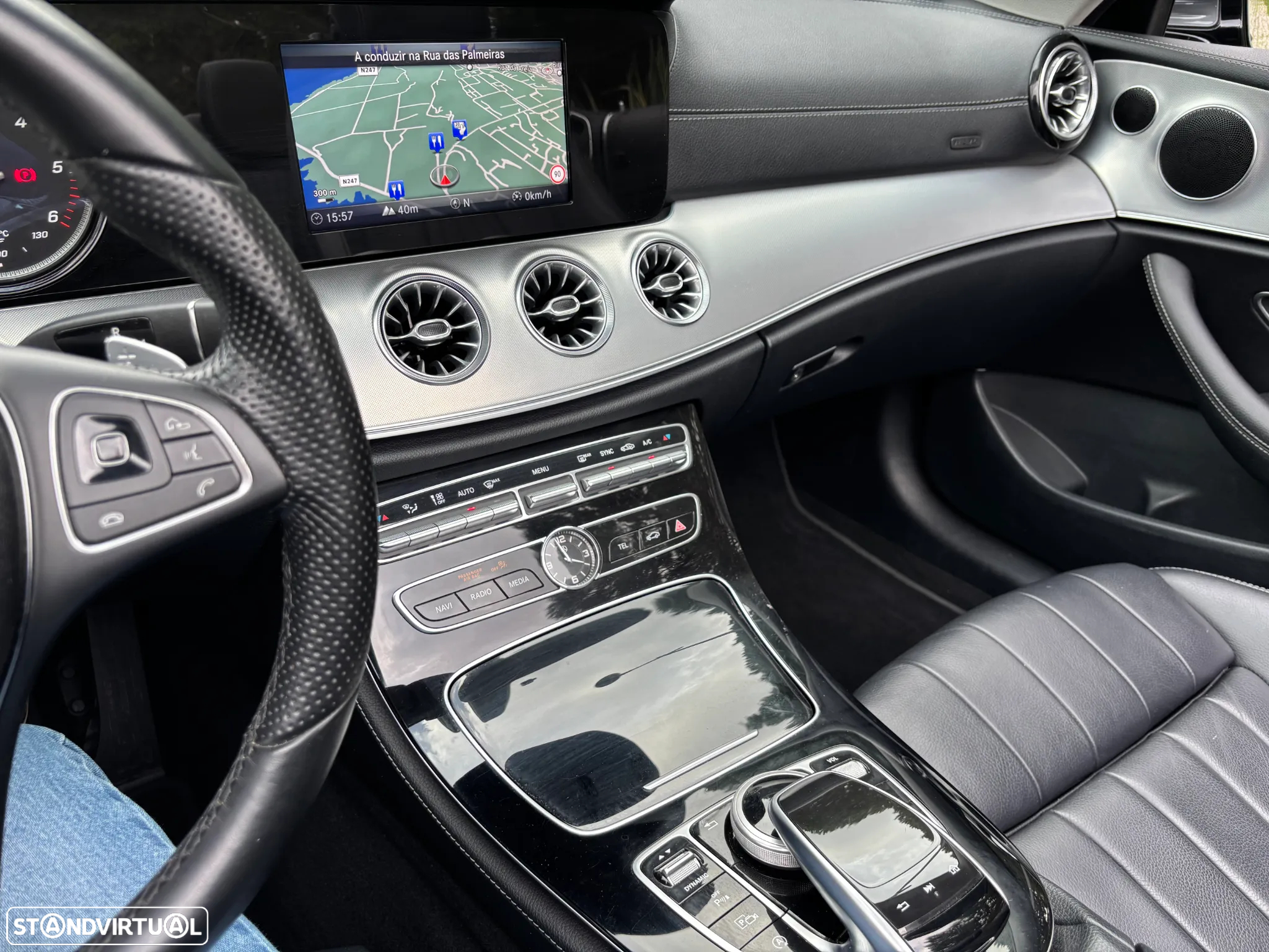 Mercedes-Benz E 220 d Aut. - 25