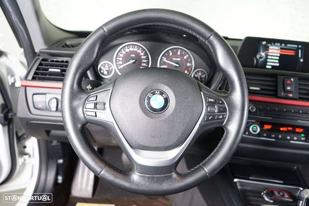 BMW 320 d Touring Aut. Efficient Dynamics Edition - 21