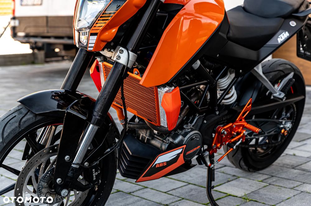 KTM Duke 125 - 25