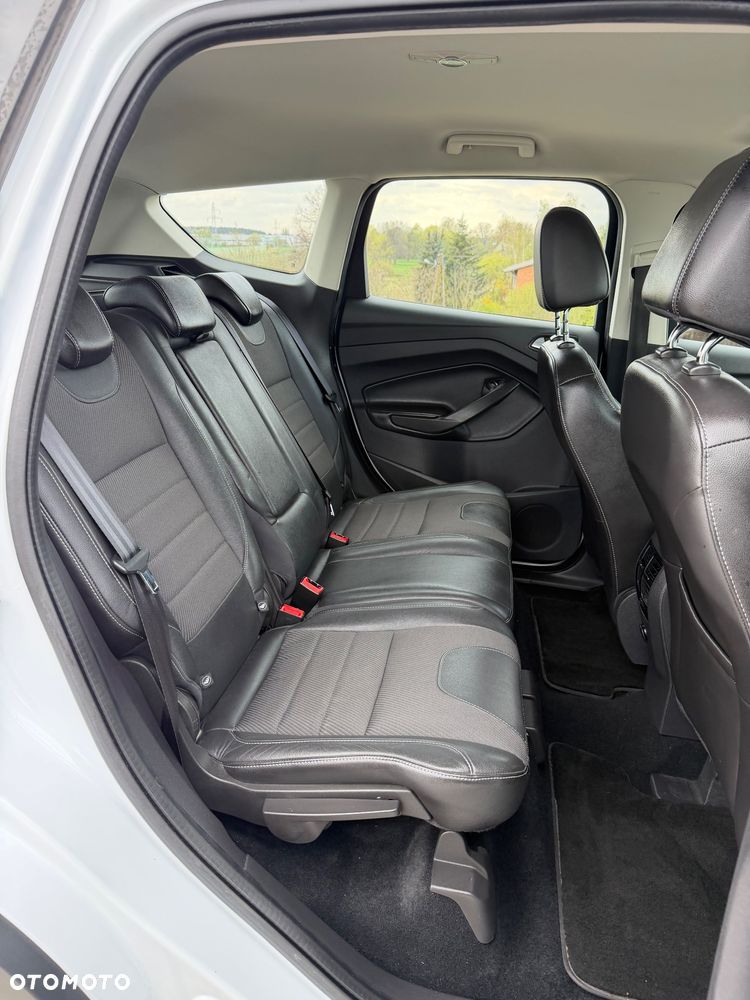 Ford Kuga 1.6 EcoBoost 2x4 Individual - 11