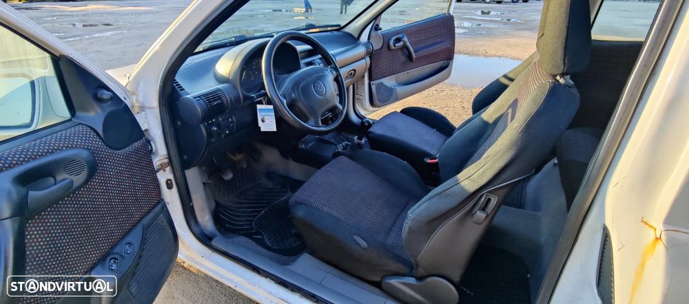 Opel Corsa 1.5 TD Eco - 12