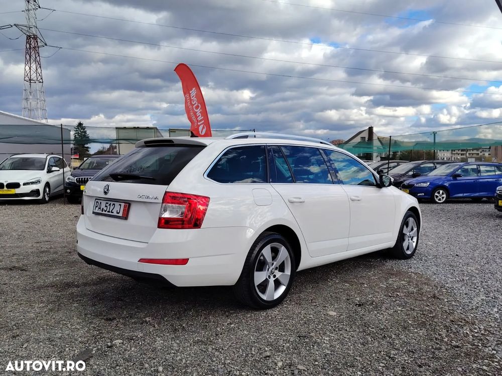 Skoda Octavia Combi 2.0 TDI Tour - 15