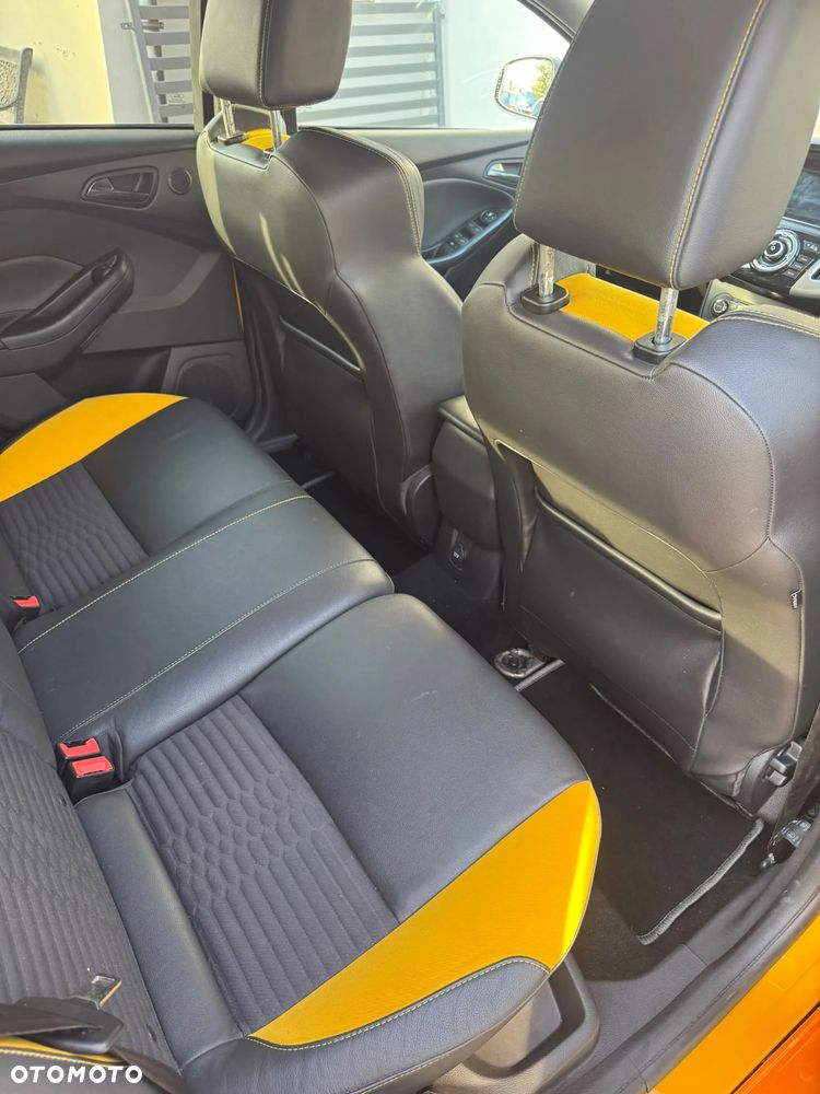 Ford Focus - 11