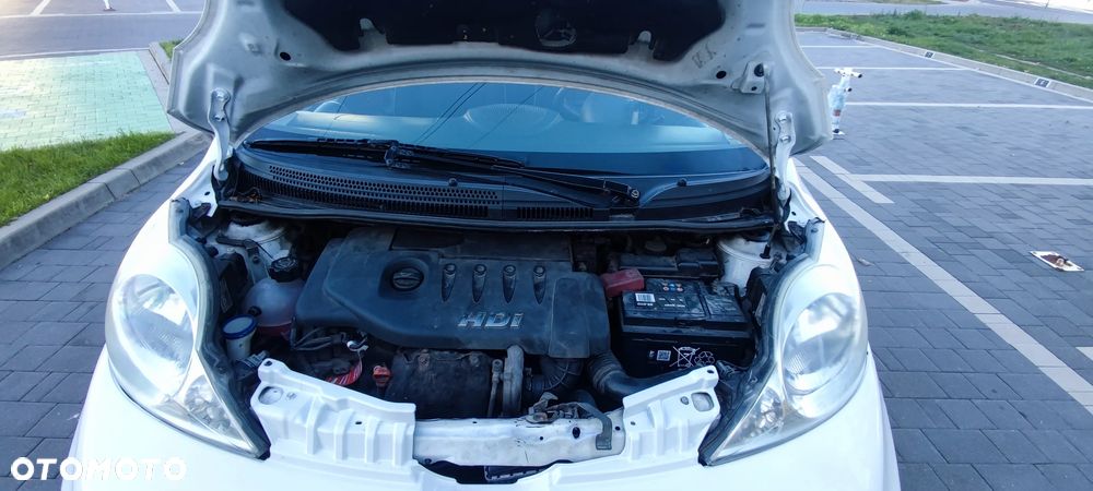 Peugeot 107 1.4 HDI Trendy - 37