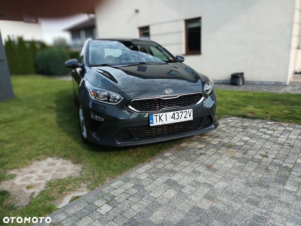 Kia Ceed - 34