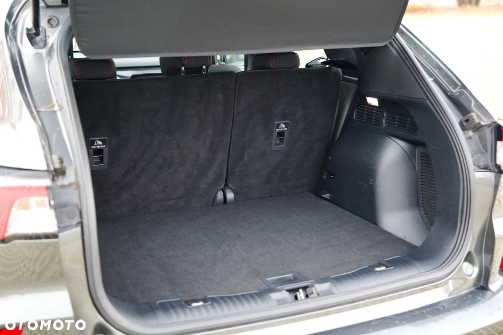 Ford Kuga 2.0 EcoBlue 4x4 ST-LINE - 34