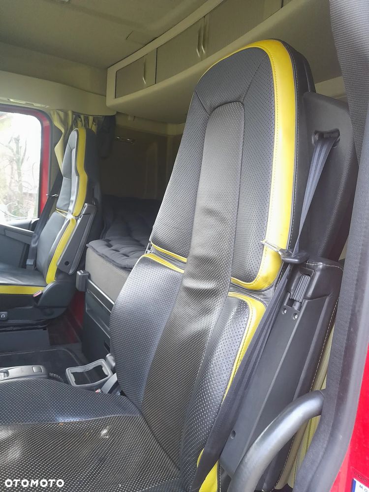 Volvo FH 16 650koni 6x2 OŚ SKRĘTNA PODNOSZONA // JEDYNY TAKI// RAMA DO ZABUDOWY// HDS dzwig żuraw do lasu drewna tarcicy // DO ŻYWCA// asenizacyjny// HOLOWNIK// FULL opcja ze SZWAJCARI - 16