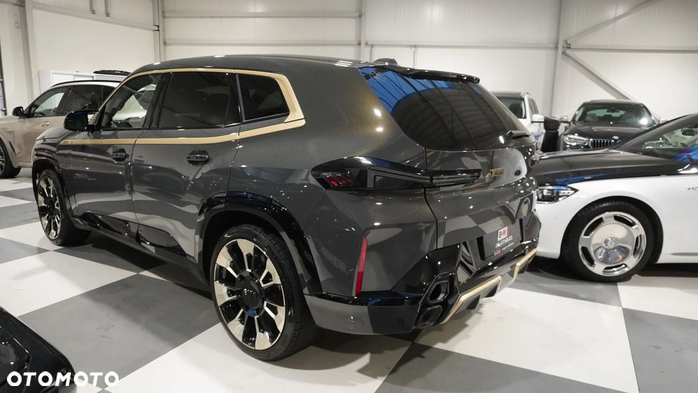 BMW XM - 3