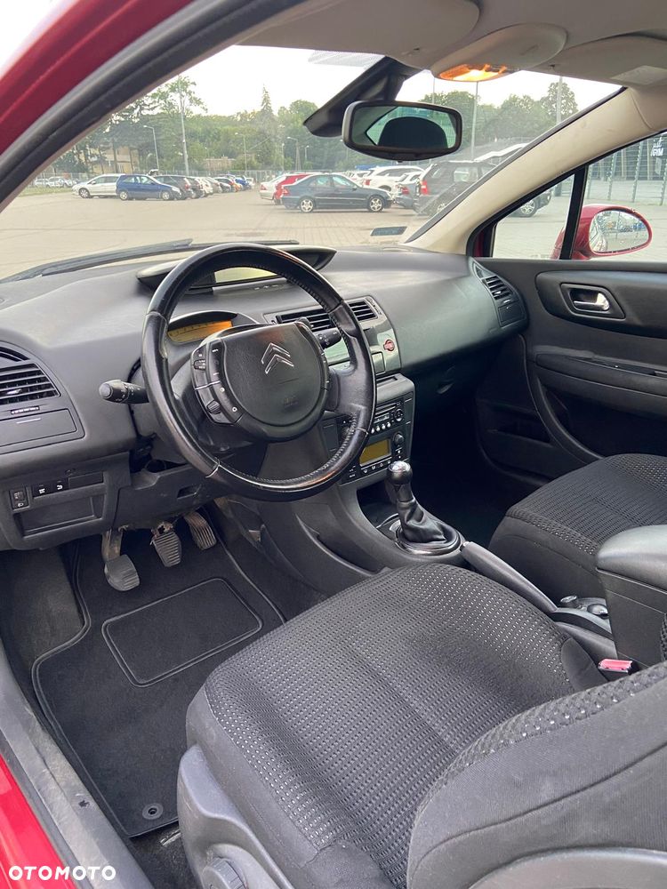 Citroën C4 1.6 16V X - 10
