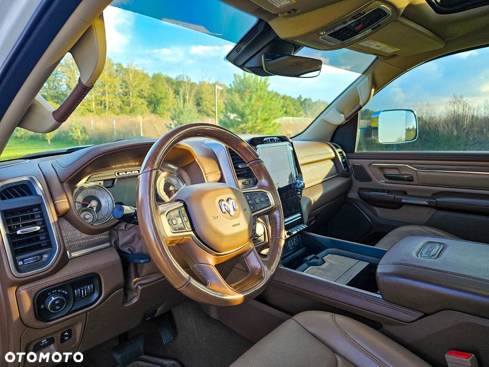 Dodge RAM 5.7 4x4 - 18