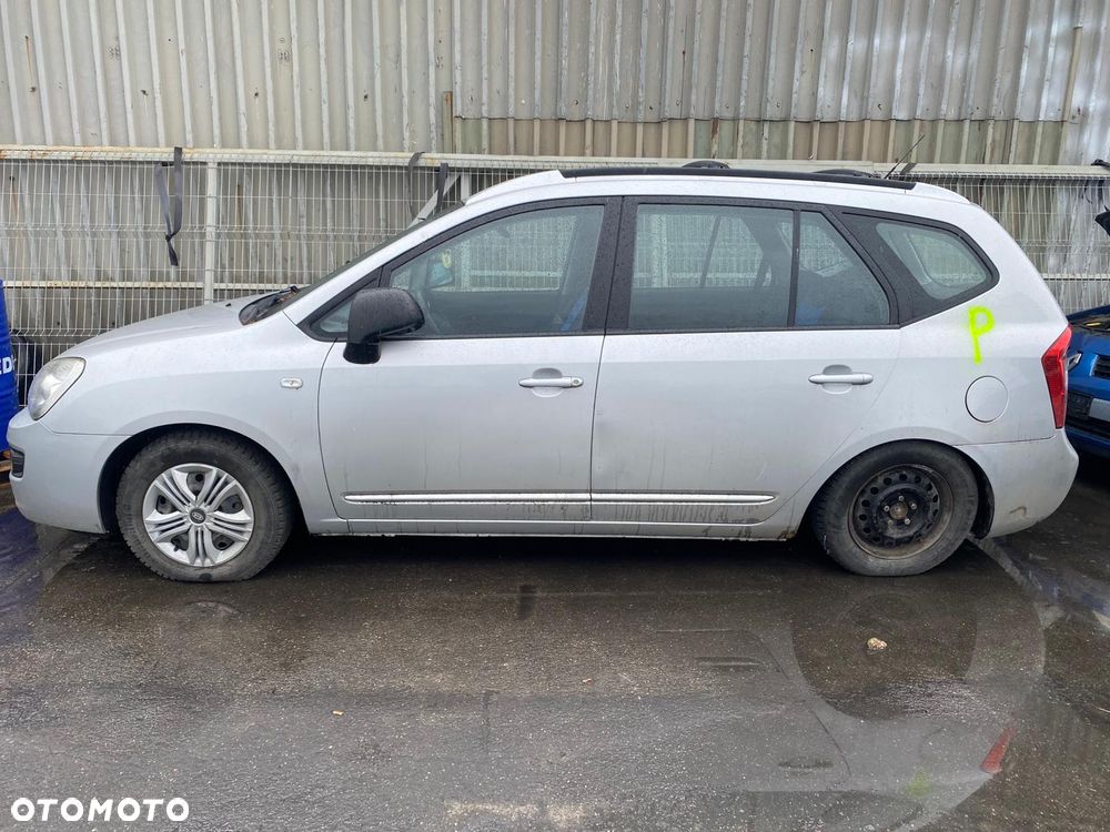174 / Kia Carens / Na Części - 2