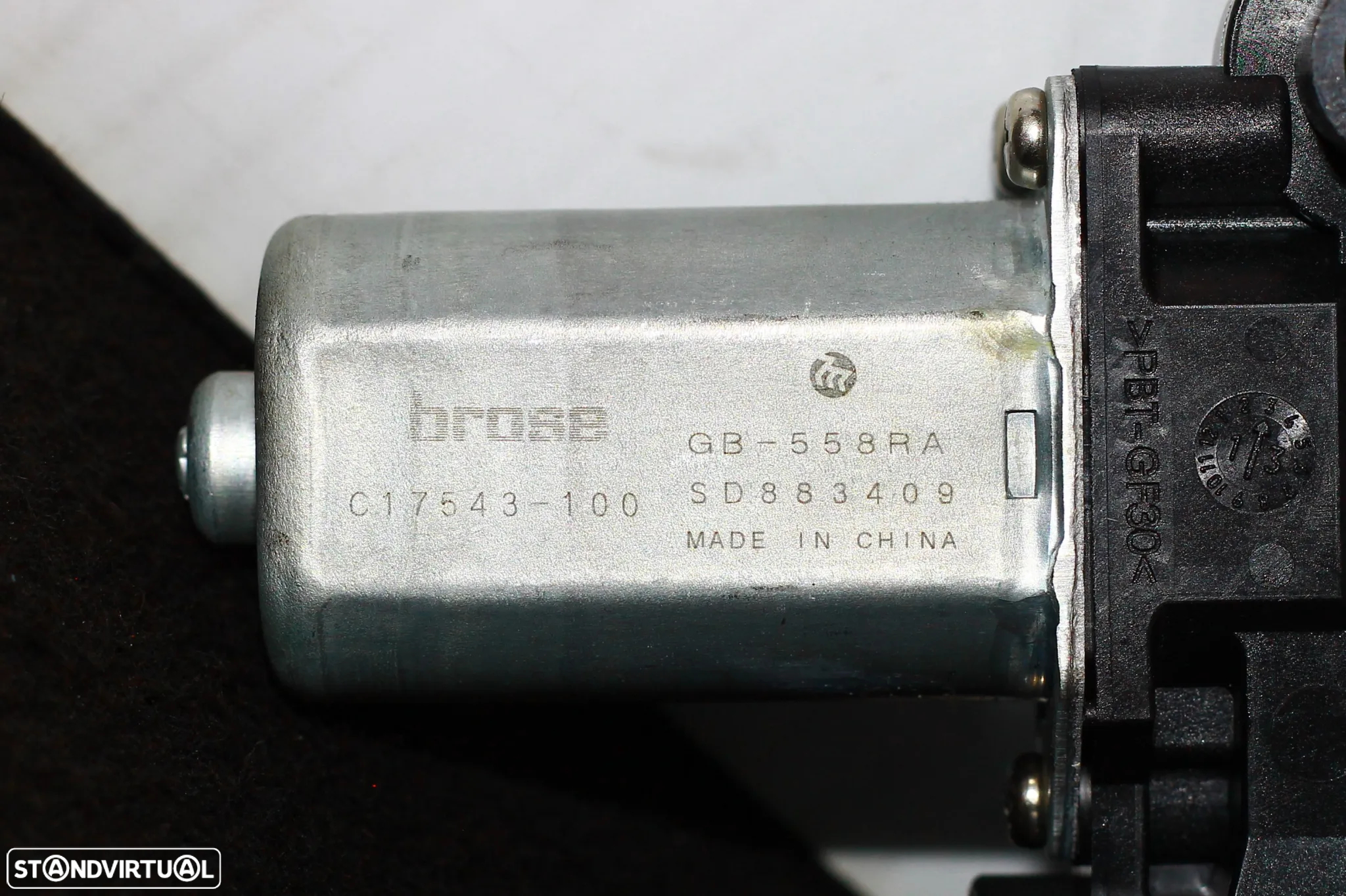 MOTOR ELEVATÓRIO DO VIDRO TRASEIRO DIREITO VOLVO V40 - 4