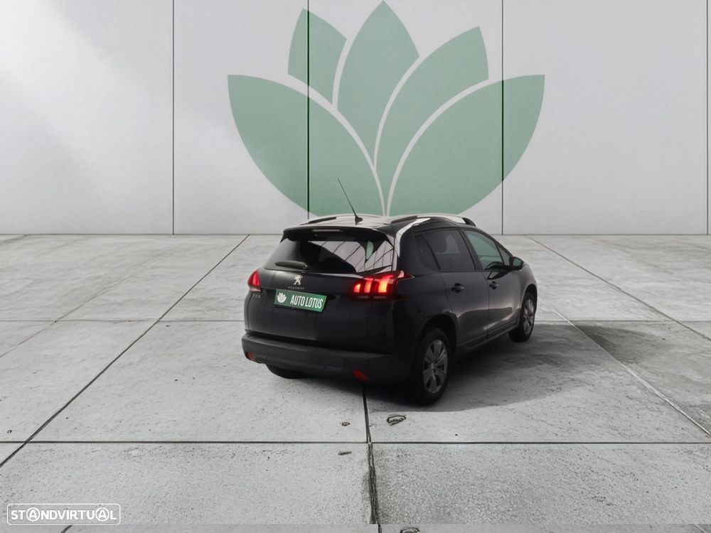 Peugeot 2008 1.2 PureTech Style - 3