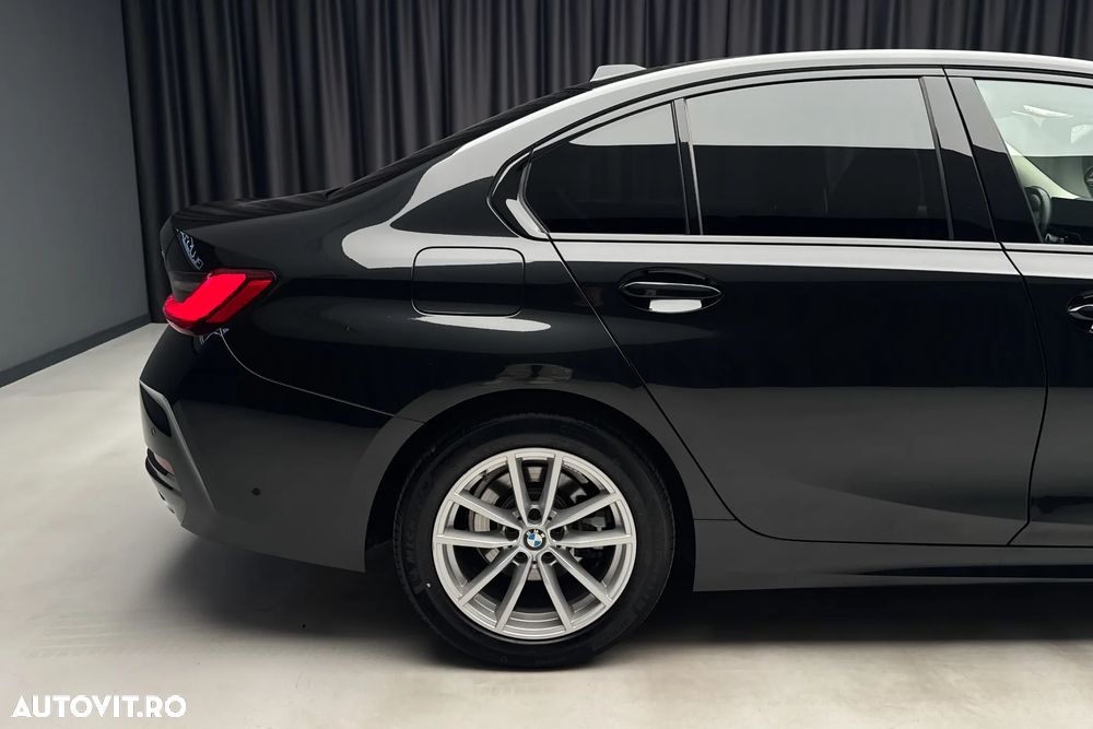 BMW Seria 3 320d xDrive AT Sport Line - 7