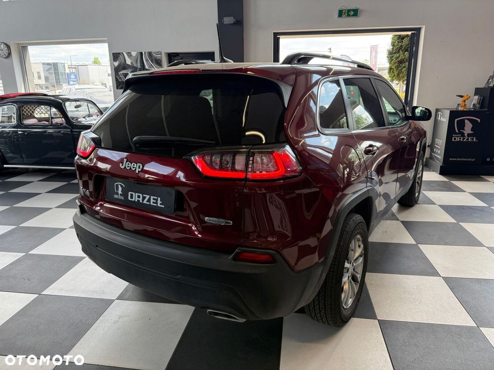 Jeep Cherokee - 5