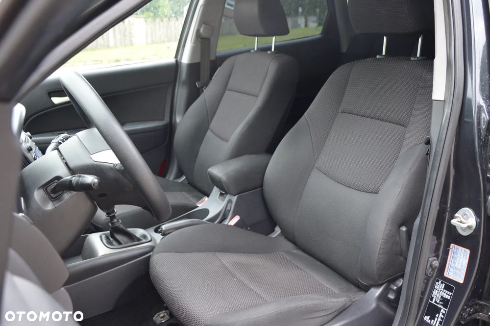 Hyundai i30 1.6 Comfort - 10