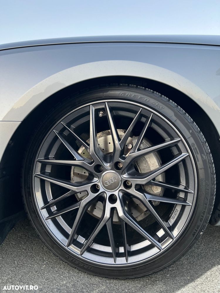 Audi A4 Avant 2.0 40 TDI quattro S tronic Advanced - 9