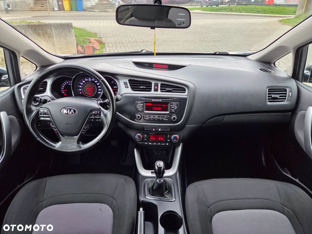 Kia Ceed 1.4 CVVT Spirit - 6