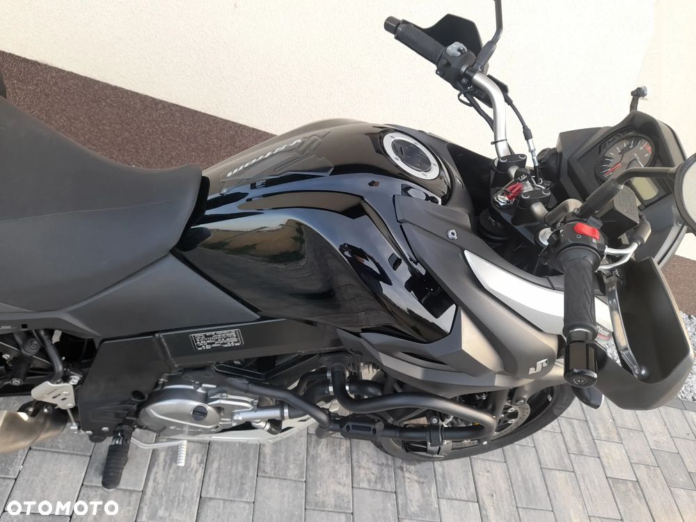 Suzuki V-STROM - 15