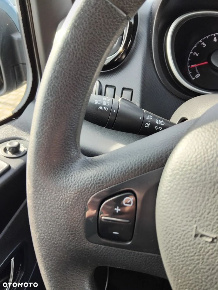 Opel Vivaro L2H1 2.9t Edition - 19