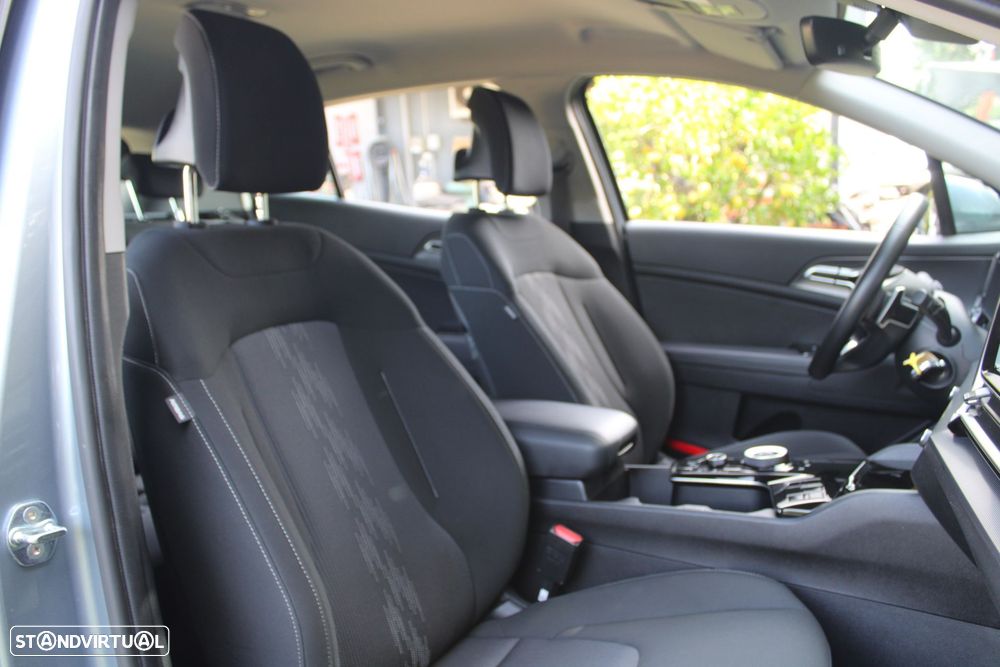 Kia Sportage 1.6 T-GDi HEV Tech - 24