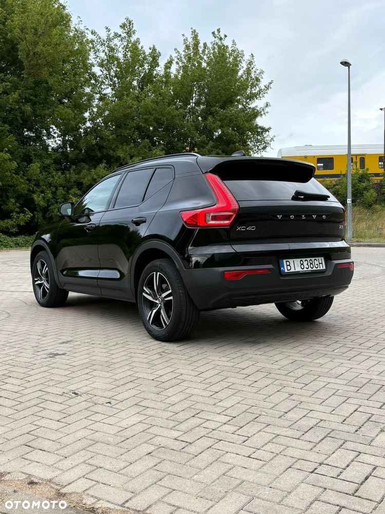 Volvo XC 40 T3 R-Design - 9