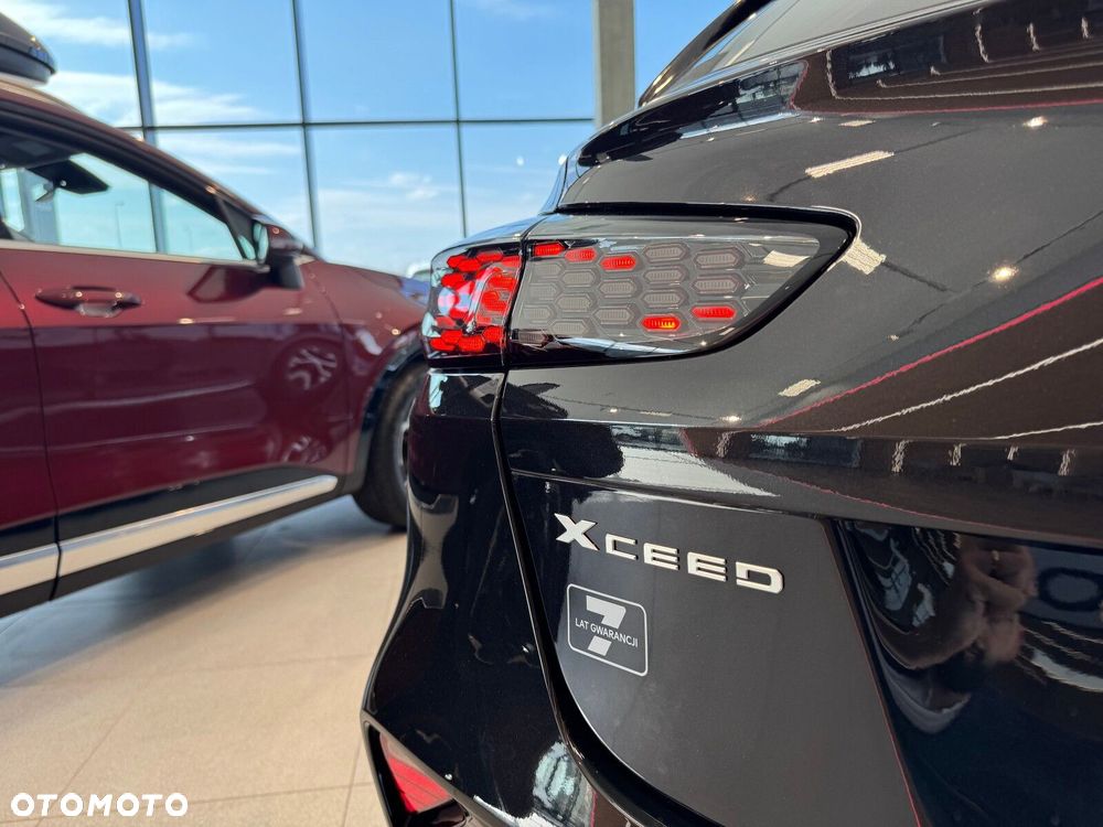 Kia XCeed - 16