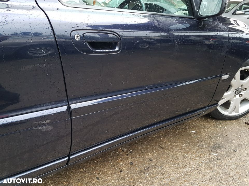 Usa / Portiera Dreapta Fata Volvo S60 2000 - 2009 Cod Culoare 467 - 2