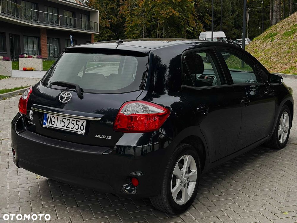 Toyota Auris - 4