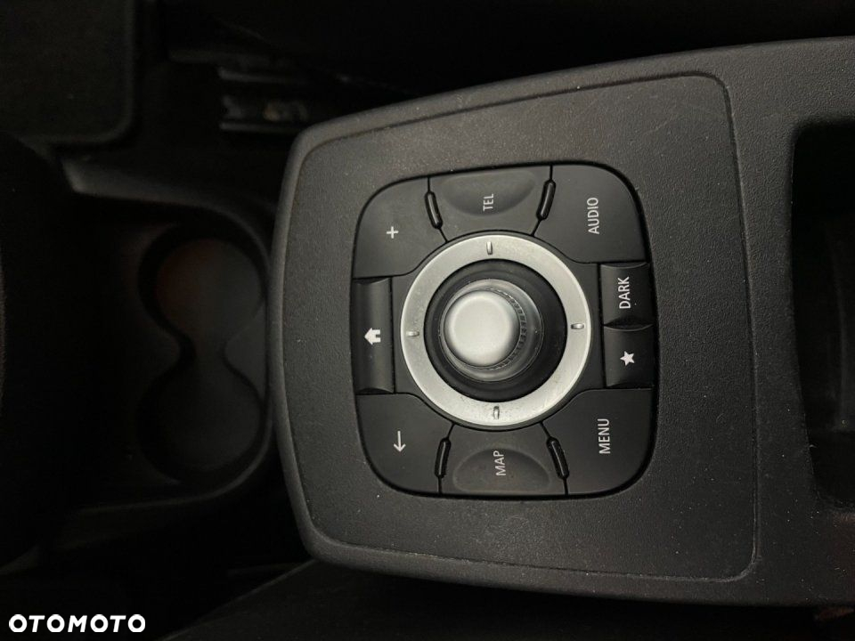 Renault Grand Scenic - 16