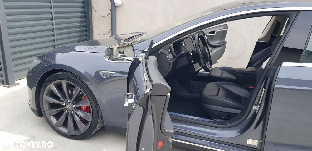 Tesla Model S Dual Motor Allradantrieb Performance - 2