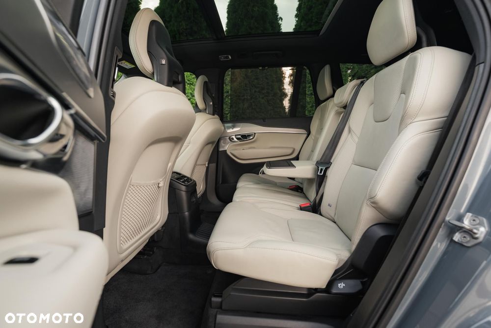 Volvo XC 90 - 13