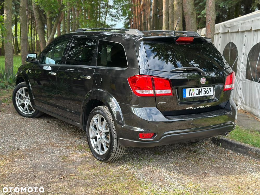 Fiat Freemont 2.0 Multijet Lounge AWD - 34