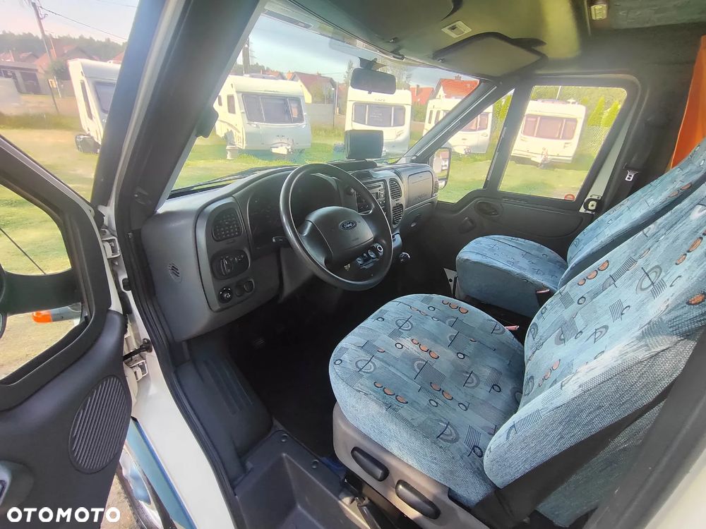 Ford Transit - 12