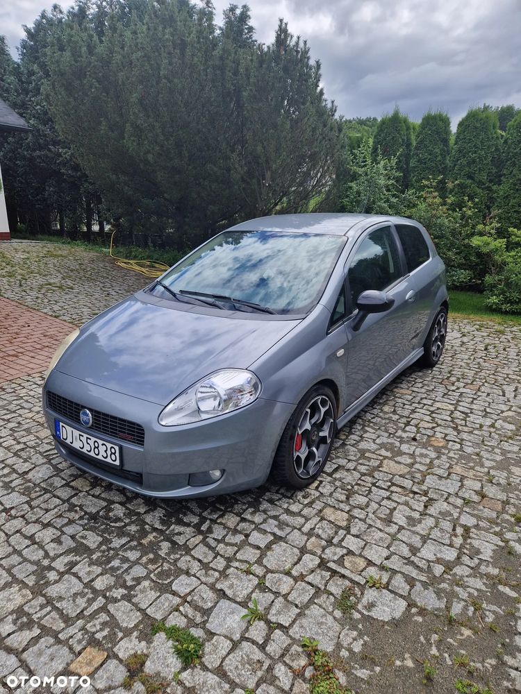 Fiat Grande Punto - 1