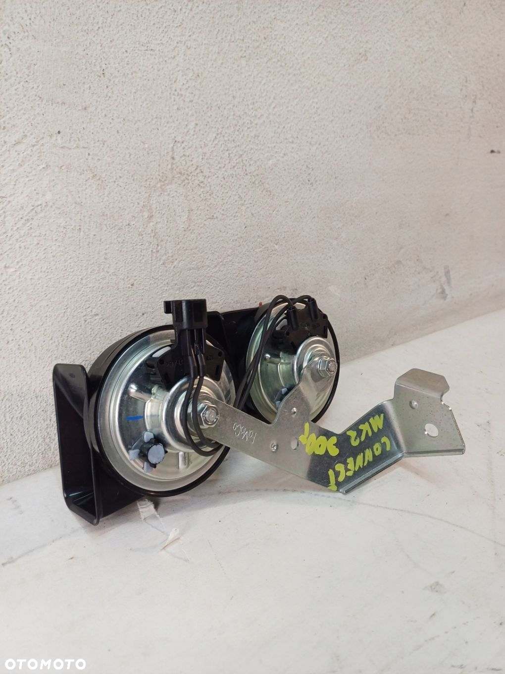 KLAKSON TRĄBKA SYGNAŁ DZWIĘKOWY FORD CONNECT MK II 2 12- - 9
