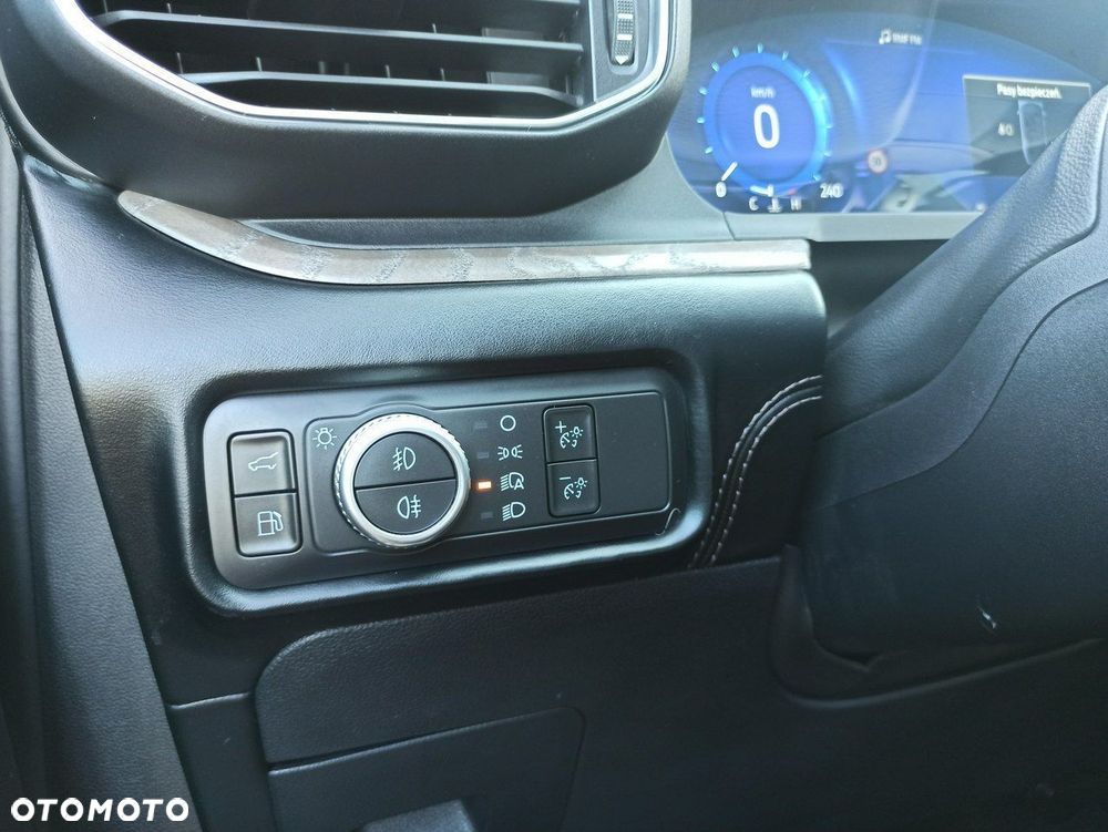 Ford Explorer - 23