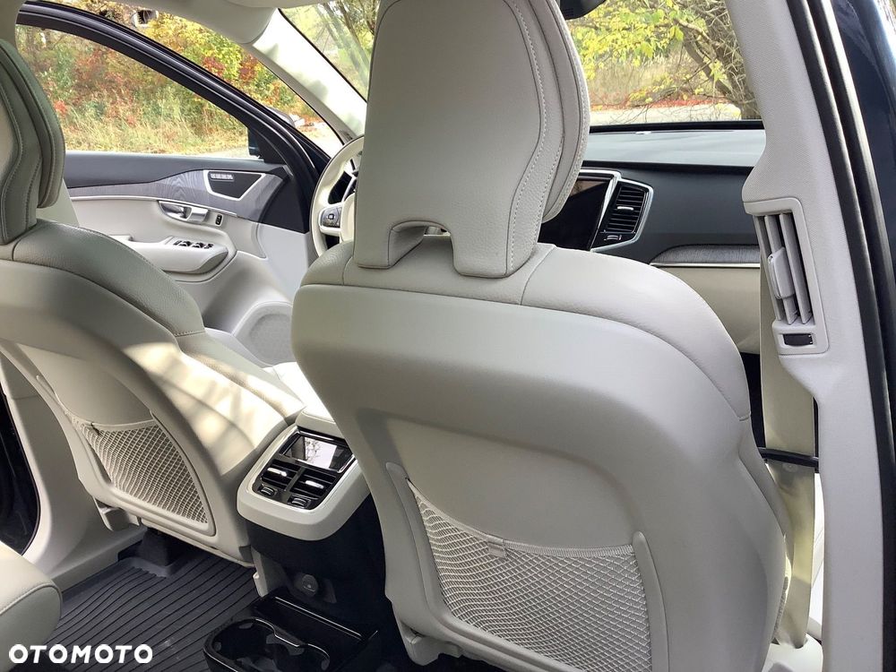 Volvo XC 90 - 17