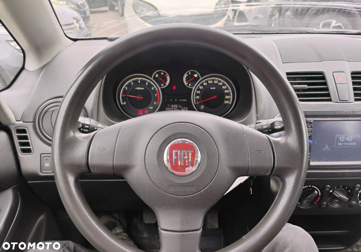 Suzuki SX4 - 12