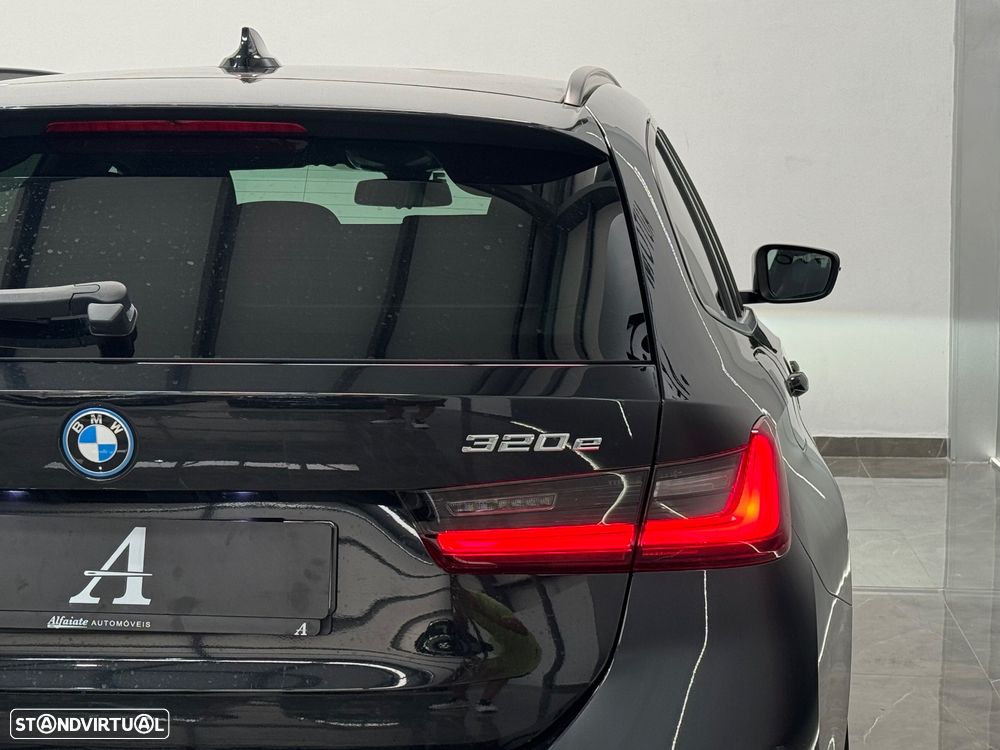 BMW 320 e Auto - 13