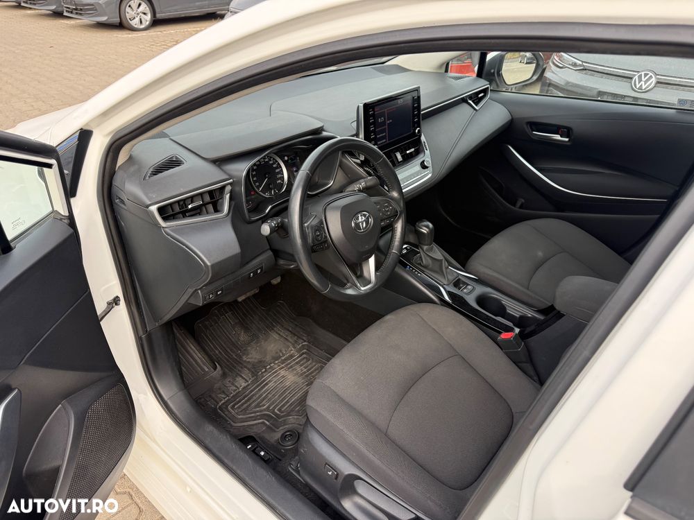 Toyota Corolla 1.8 HSD Business - 21