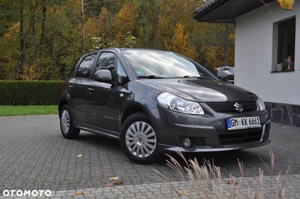 Suzuki SX4 1.6 Comfort Plus - 2