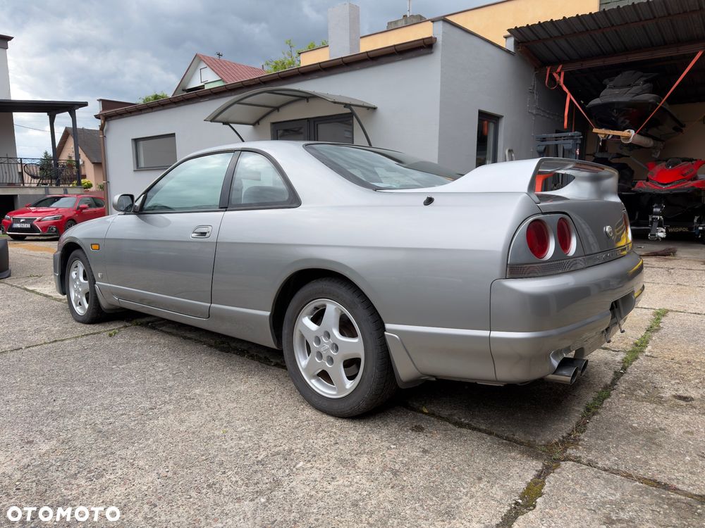 Nissan Skyline - 6