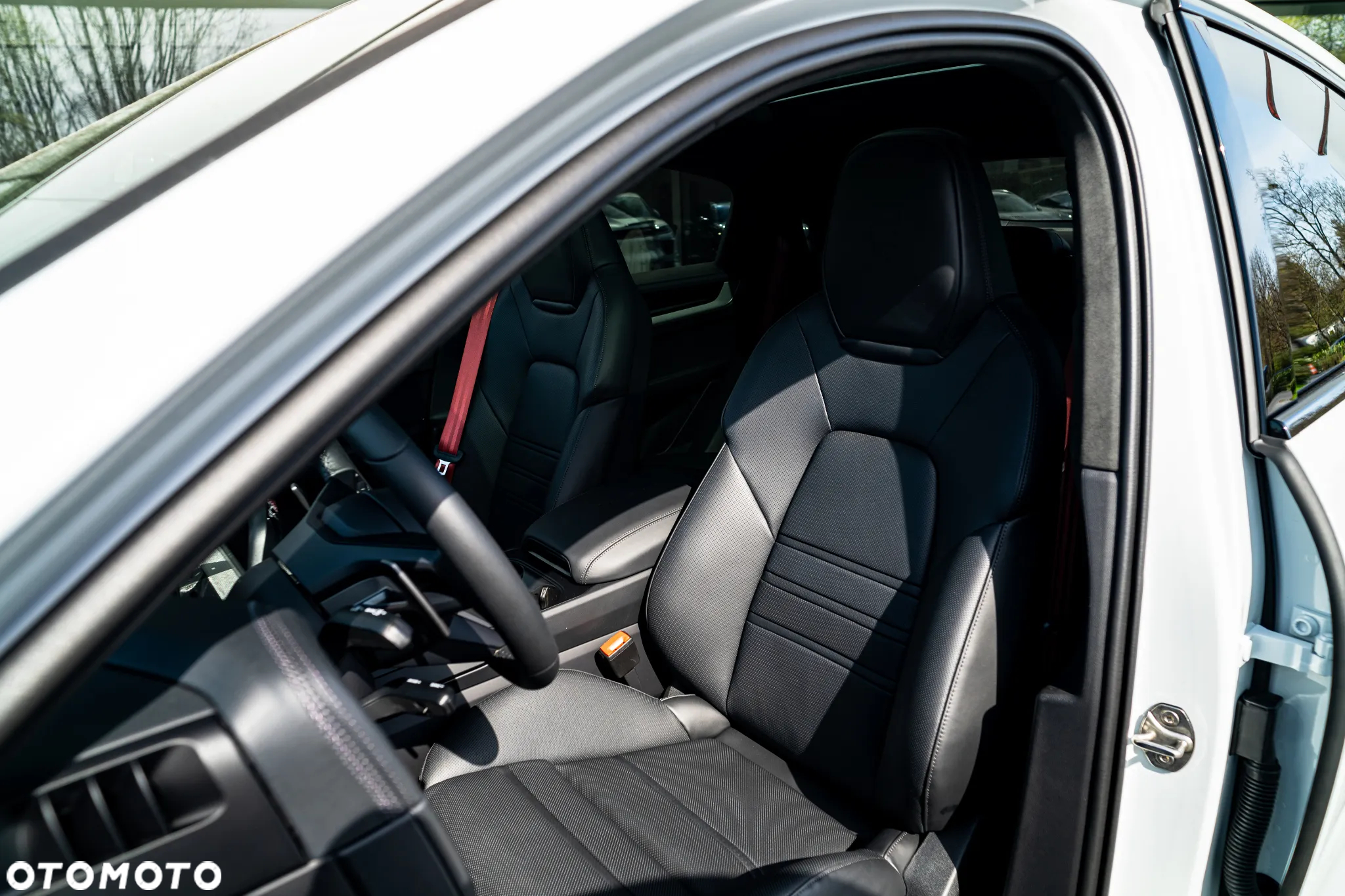 Porsche Cayenne - 14