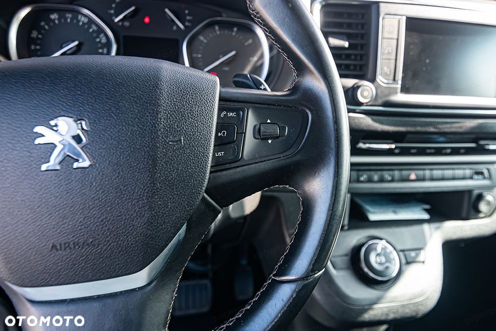 Peugeot Traveller - 25