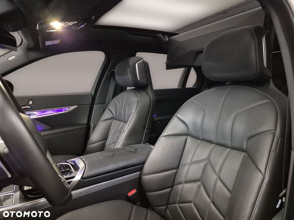 BMW Seria 7 740d xDrive mHEV M Sport sport - 17